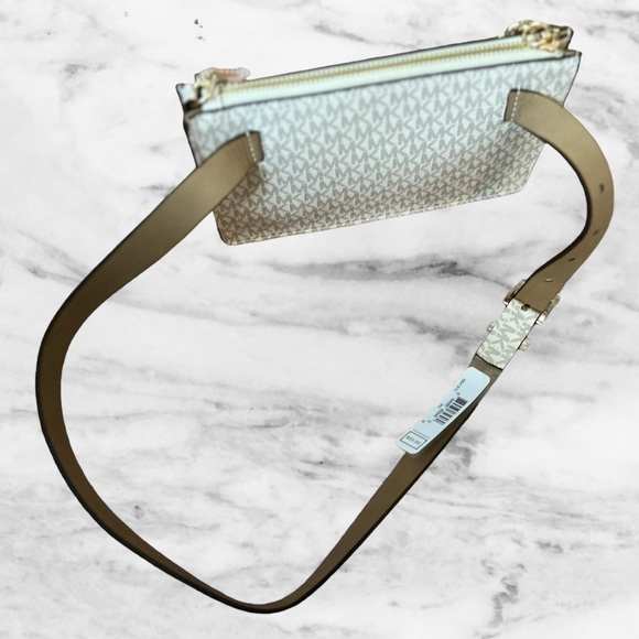 NWT- Michael Kors Logo Fanny Pack Belt Bag - Cream - Picture 3 of 11
